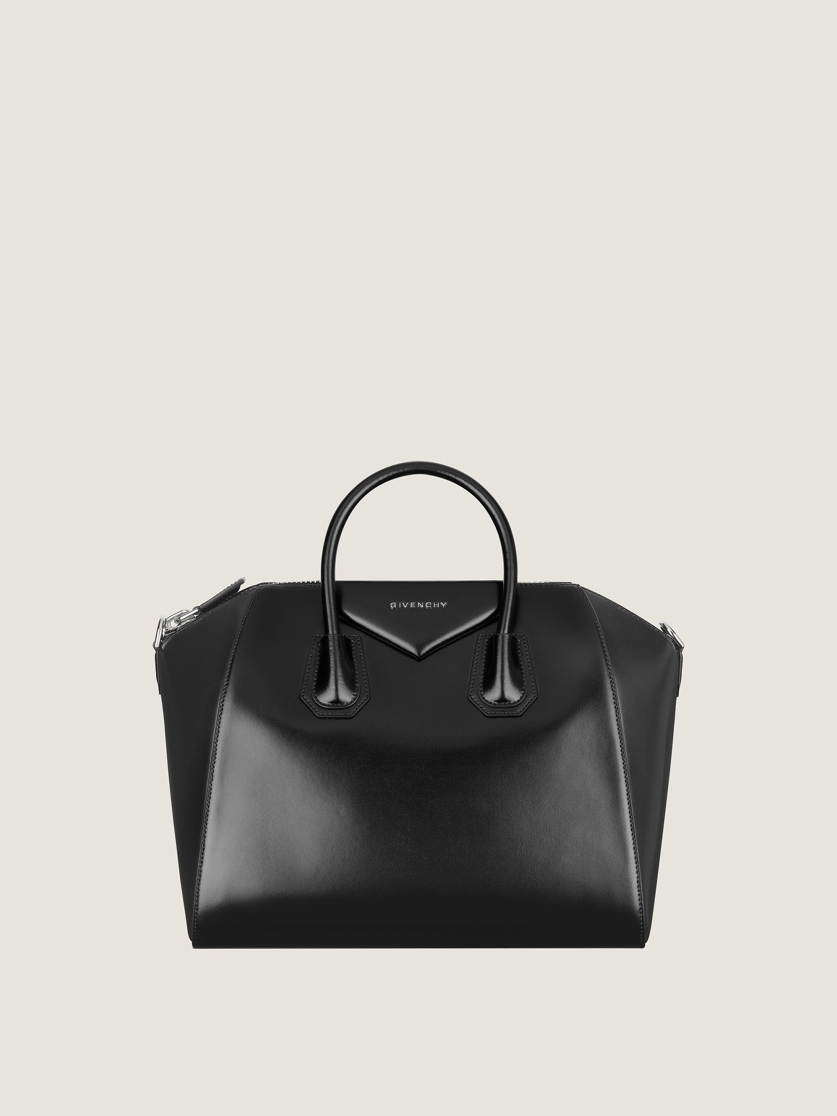 Medium Antigona bag in Box leather